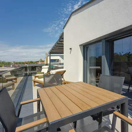 Elisadora Ii Apartment Porec