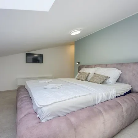 Elisadora Ii Apartment