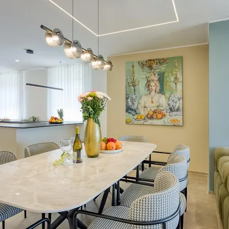 Apartment Elisadora Ii *