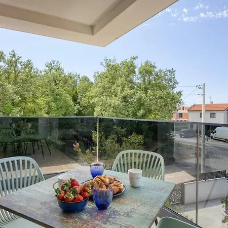 Elisadora Ii Apartment *
